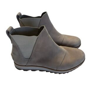 Sorel Women’s Harlow Chelsea Boots Size 6